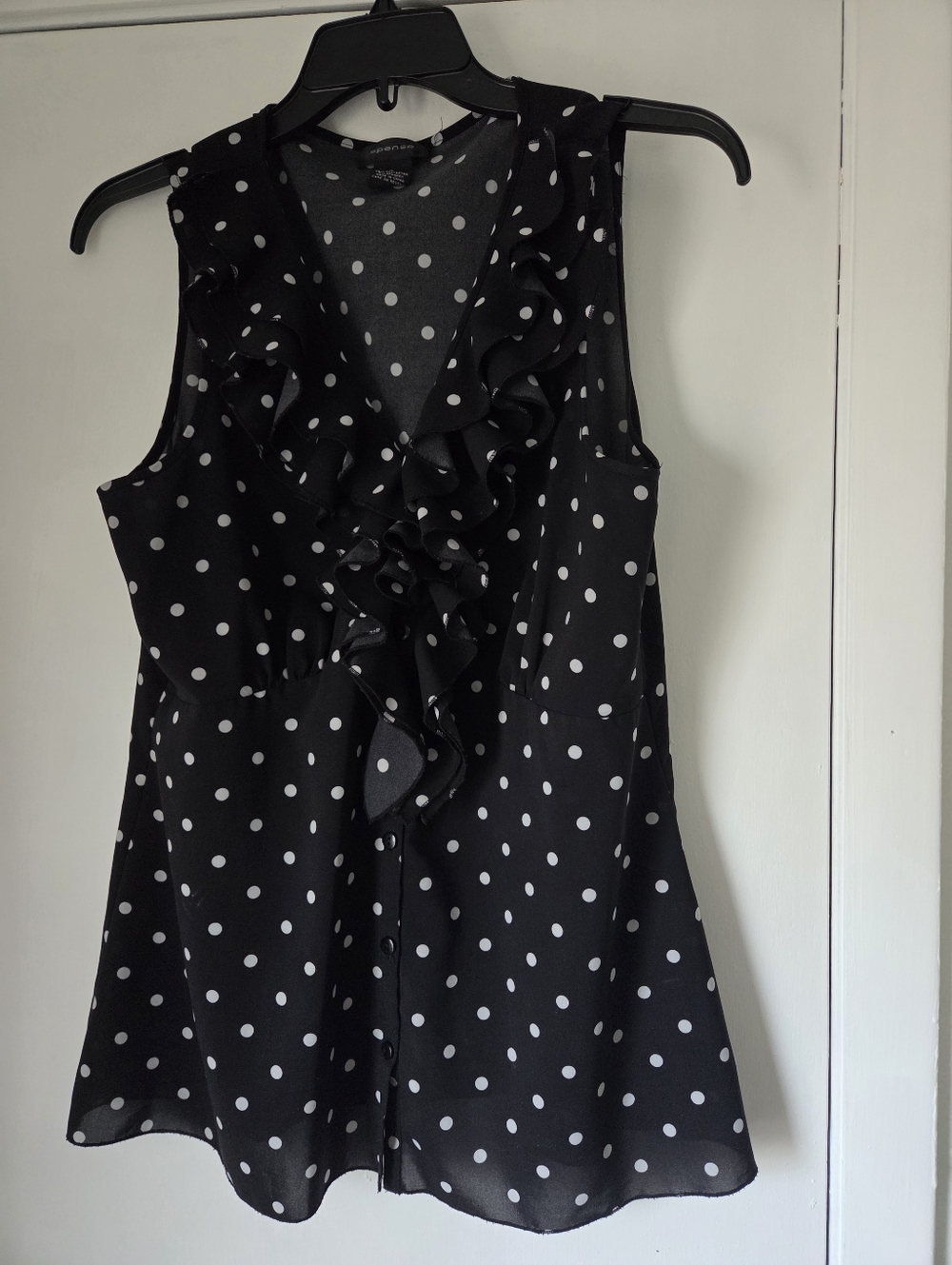 Sleeveless Polka dot ruffle blouse shirt top black white